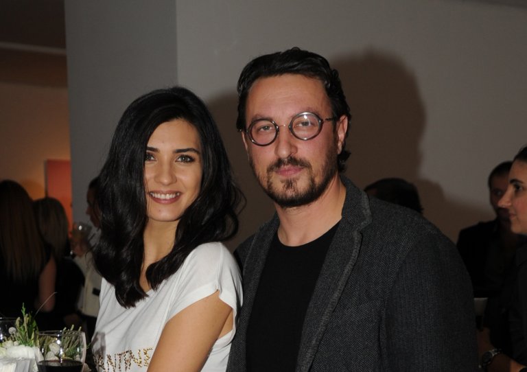 Tuba Büyüküstün Ve Onur Saylak