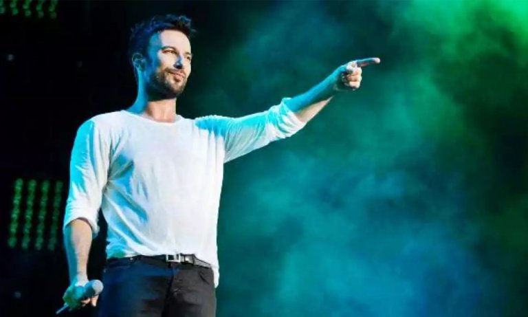 Tarkan Çocuklar Yararına Sahneye Çıkacak