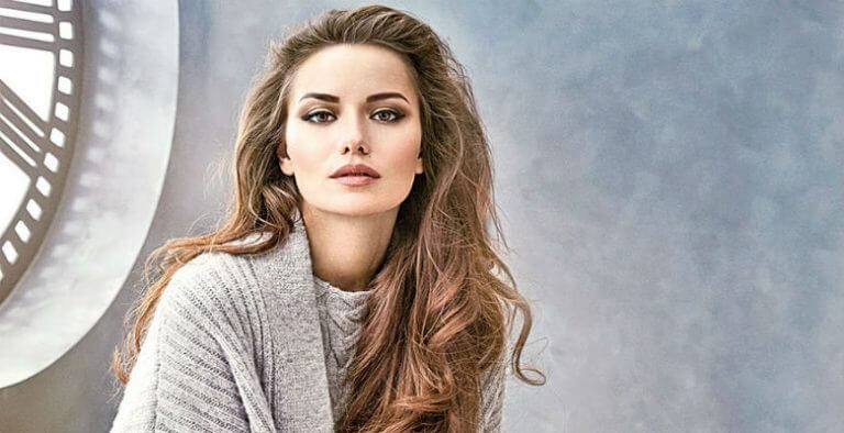 Fahriye Evcen’den O İddialara Fotoğraflı Yanıt!