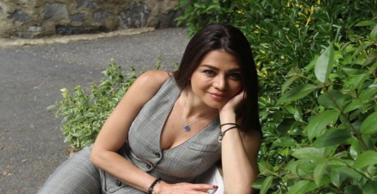 Zeynep Aydemir kimdir?