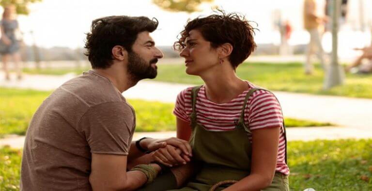 Bergüzar Korel ve Engin Akyürek’in Filmi Bir Aşk İki Hayat’tan İlk Haber Geldi!