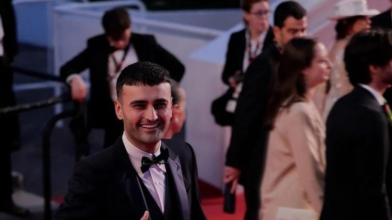 Cannes’a Giden CZN Burak O Yorumlara İsyan Etti